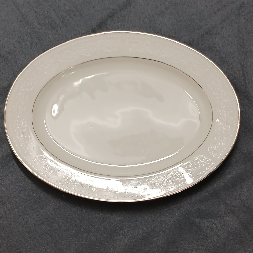Noritake Ivory China Sorrento Pattern 11 5/8" Oval Serving Platter Silver Trim